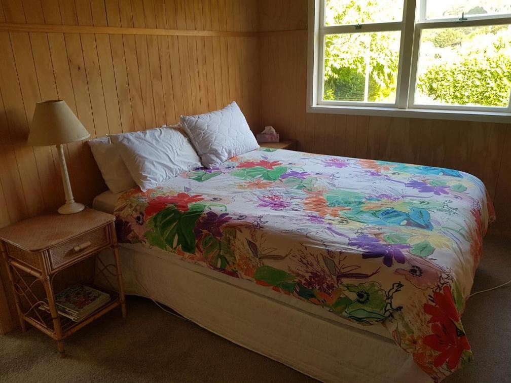 Rose Cottage Tryphena ภายนอก รูปภาพ